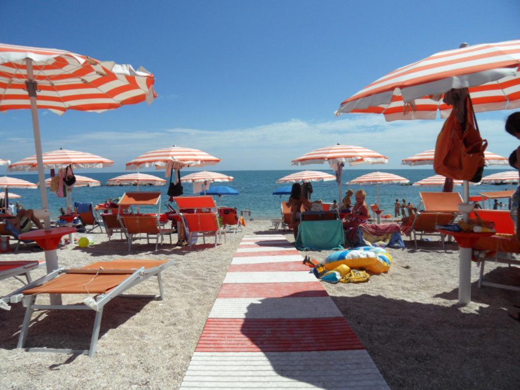 Camere Frangimare Porto Recanati Esterno foto